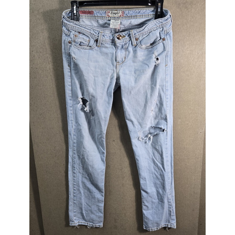 Fragile Blue Jeans Boyfriend Distressed Light Wash Denim Jeans Size‎ 9